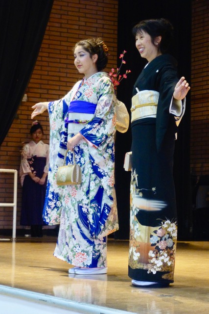 ロサンゼルス 振袖 留袖